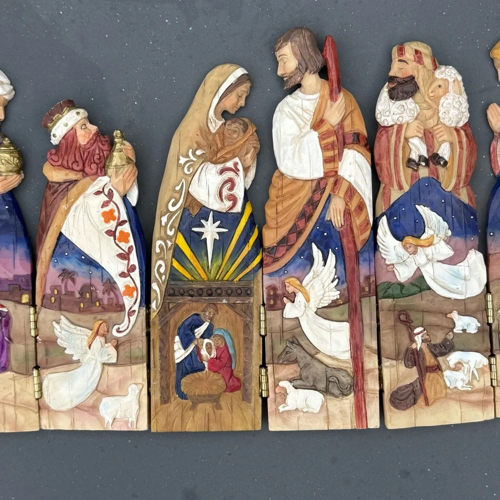 VTG Christmas Nativity Hand Painted Hinged Fence Intricate Carved Detail